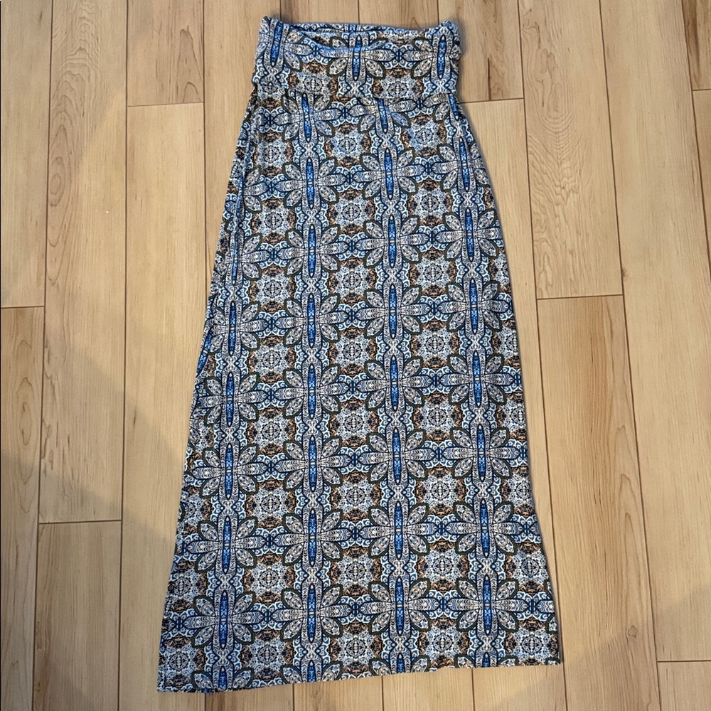 Artisan Ny Blue and Brown Geometric Maxi Skirt